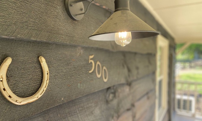 Roebuck Otro | Original Family Farmhouse just 2 mins off I-26 & 8 mins from d-town Spartanburg!