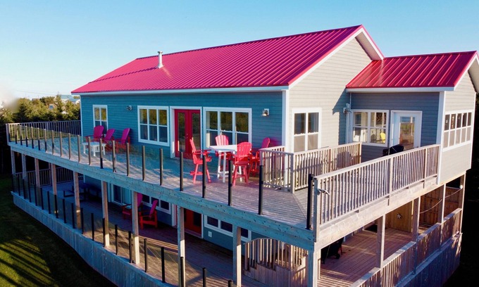 Darnley Cabaña | Orion's Porch PEI - Unique Beach House with Best Views of Thundercove Beach