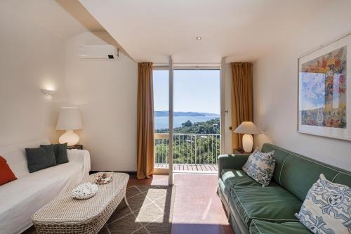 Santa Margherita Ligure Apartamento | Orizzonte Blu with Terrace by Wonderful Italy