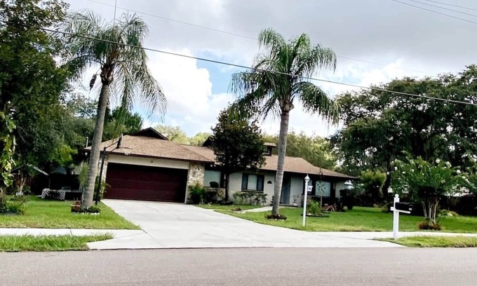 Orlovista Casa | Orlando 1 Acre 4 BD Home Central Near Universal