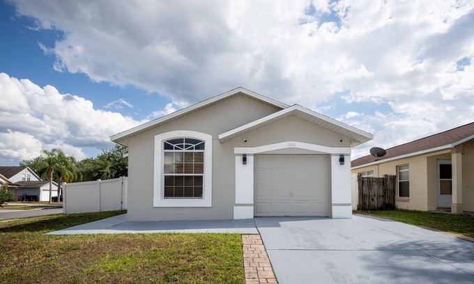 Boggy Creek Apartamento | Orlando Studio - Private Entrance! 30 Mins. From Disney & 10 Mins. From Airport