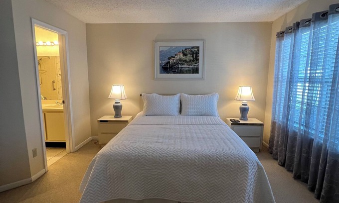 Ventura Condominio | Orlando Ventura Gated Community, Pools/ hot tub, tennis, golf, restaurant