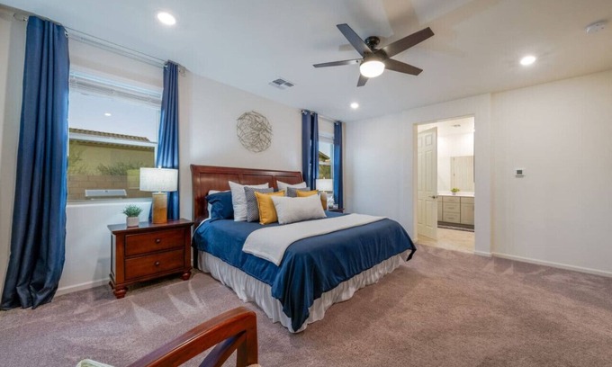 Casas Adobes Casa | Oro Valley / Office / Fenced / 2 BR 2BA / Garage
