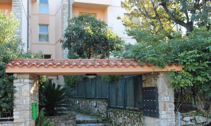 Tirrenia Apartamento | Ortensie