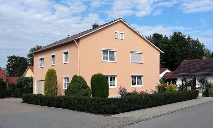 Bad Fuessing Apartamento | Apartamento local, amorosamente amueblado para sentirse bien