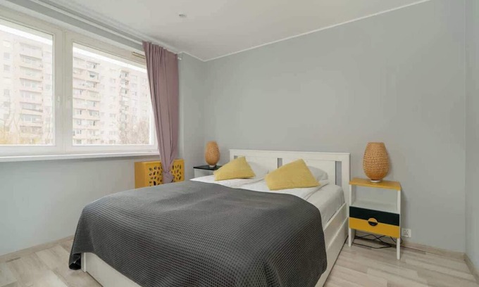 Nowe Miasto Apartamento | Os. Rusa 22 | Family Apartment | Balcony
