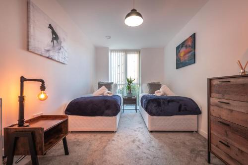 Reading Apartamento | Oscar Wilde Apartment