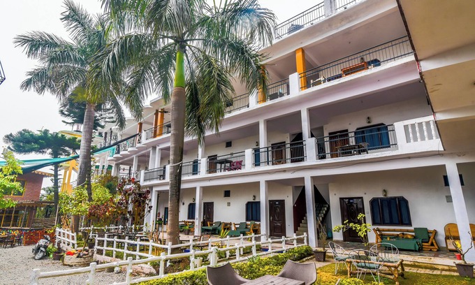 Tapovan Hotel | Oscenox Swiss Cottage