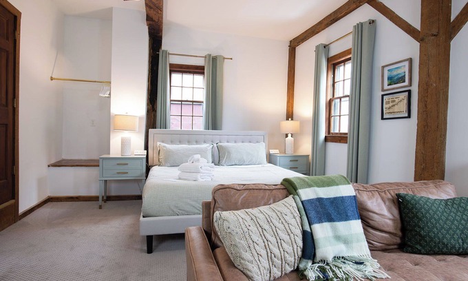 Raphine Casa | Osceola Mill is a boutique inn located in the Shenandoah Valley 20 minutes from Lexington and Staunton.