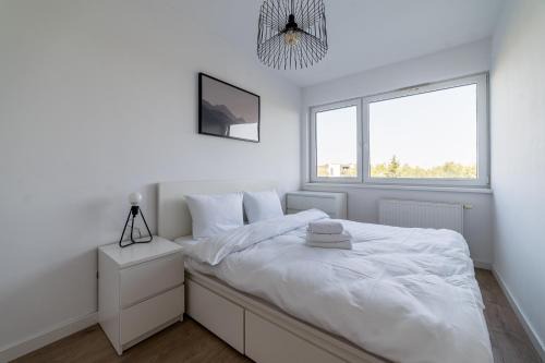 Suchy Las Apartamento | Osiedle Szafirowe Chic Apartment by BookingHost