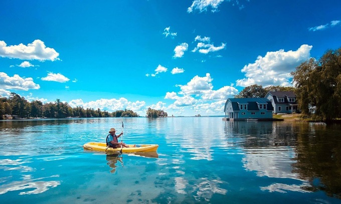 Brier Hill Cabina | Osprey Lodge - The Lodges at Oak Point, 1000 Islands - Right on the River!