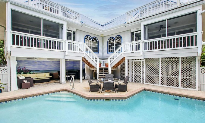 Sanibel Casa | Osprey Nest - Two bedroom w/Loft duplex with shared pool