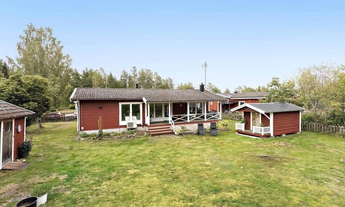 Monsteras Casa | OST428 Mönsterås - Ekeholmsvägen 7