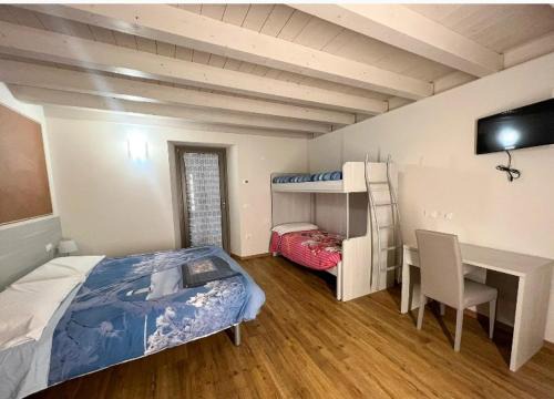 Pisogne Cama Y Desayuno | Osteria Carli B&B