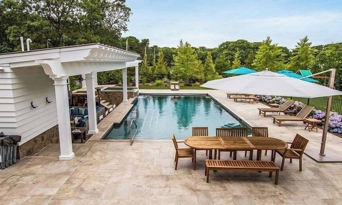 Wianno Casa | Osterville pool rental near beach. Back yard paradise!!! RPMS138