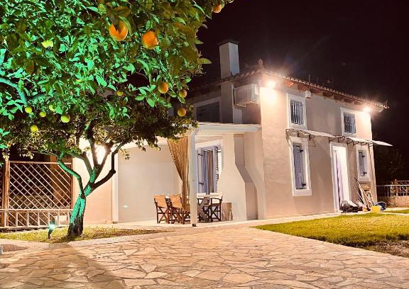 Melissopetra Casa | OSTRIA