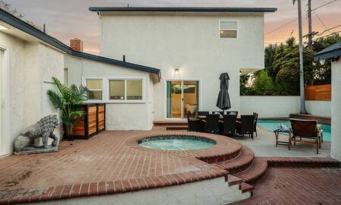 The Plaza Casa | Ostrom · Modern heated pool&spa + 5 mi to beach