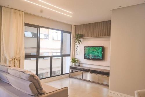 Castelo Branco Apartamento | Otimo apto com WiFi a 550m do mar em Itapema SC