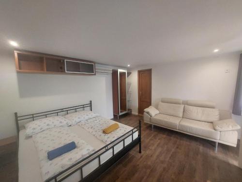 Siofok Aranypart Apartamento | Otis vendégház