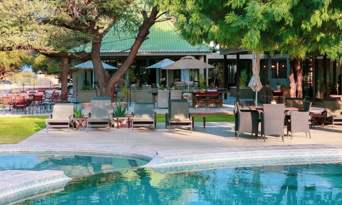 Otjiwarongo Cabina | Otjiwa Safari Lodge