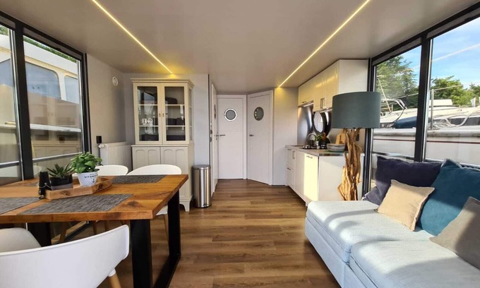 Stevensweert Alquiler De Eote | Otter comfort class XL
