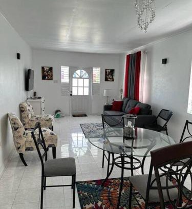 Mount Standfast Casa | Ottie-Newly Renovated, 5 min from beach