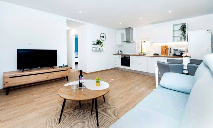 Rovinj Apartamento | OTTO - Sea view Apartment with Parking