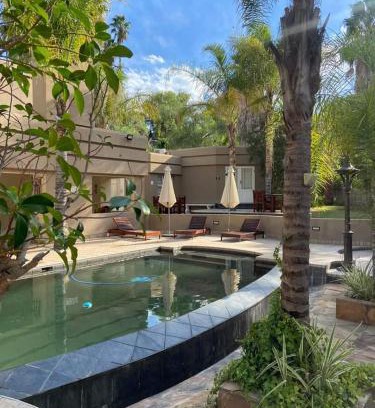 Oudtshoorn Casa | Oudtshoorn Guest House