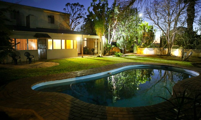 Oudtshoorn Casa | Oudtshoorn Homestay Accommodation