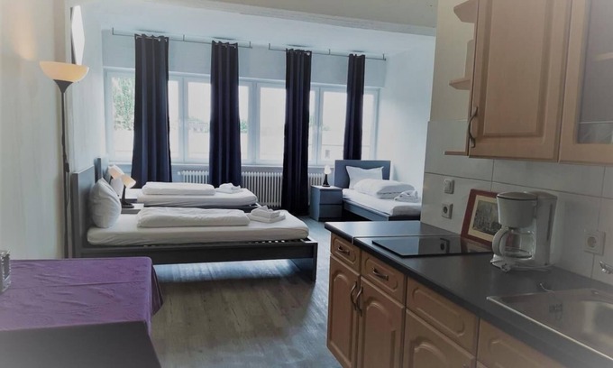 Bramfeld Apartamento | Our apartment no. 8 is situated in a quiet area on the side of the building and offers 45 m2 of space for 2-4 persons.