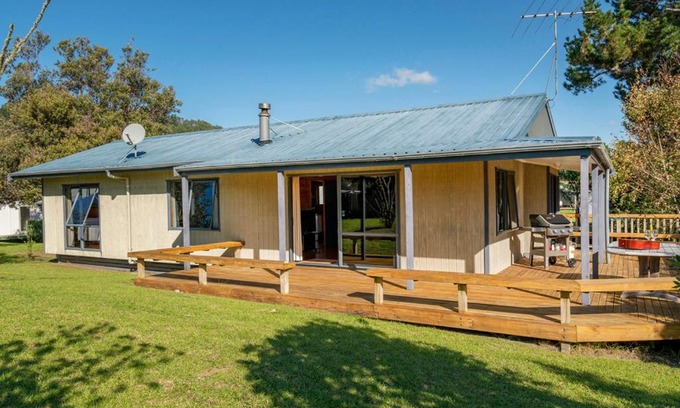 Matarangi Casa | Our Escape - Matarangi Holiday Home