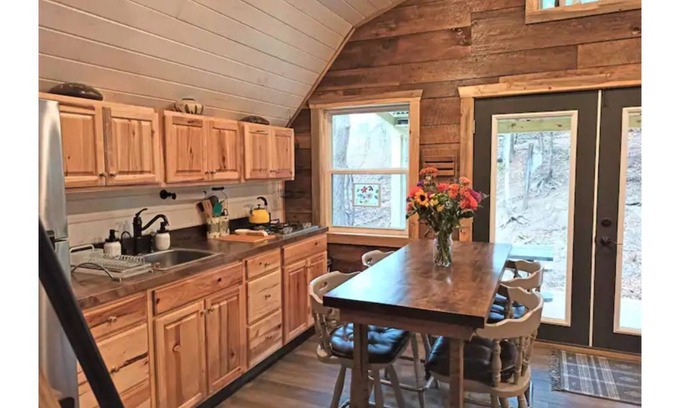 Deep Gap Cabina | Our Happy Little Hut