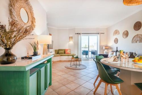 Alpouvar Apartamento | Our House in Clube Albufeira