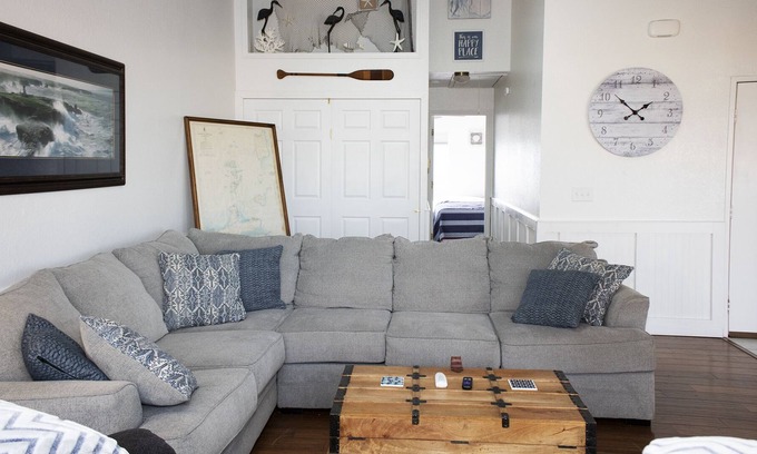 Oak Harbor Condominio | Our Lake Erie Getaway -A beautiful 2 bedroom condo