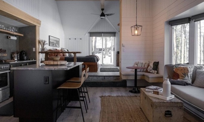 Frontenac Cabina | Our Lakeside Getaway