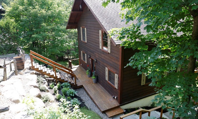 Sainte-Agathe-des-Monts Cabina | Our little castle