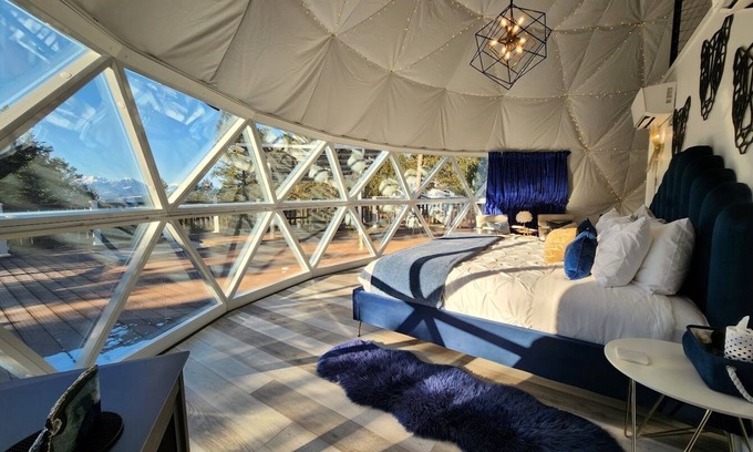 East Kootenay Cabina | Our most luxurious Dome, Cougar Dome in Winderdome Resort