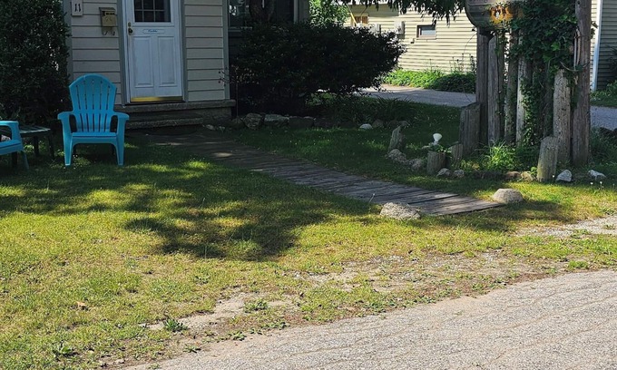 Ludington Cabaña | Our Parkview Cottage - 1 block from Stearns Beach Ludington