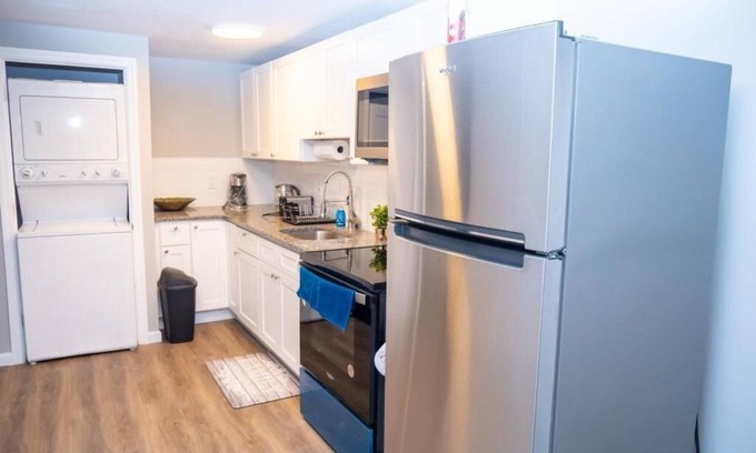 Overbrook Apartamento | Ousby Luxury Apartment unit 1.2-bedroom with AC, WiFi in wonderful Philadelphia.