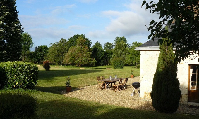 La Bruere-sur-Loir Casa | Dependencia en un Priorato del siglo XVI.