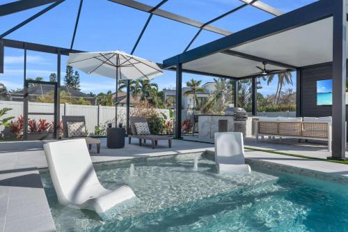 Bonita Springs Casa | Outdoor and Indoor Paradise -Close to Beach