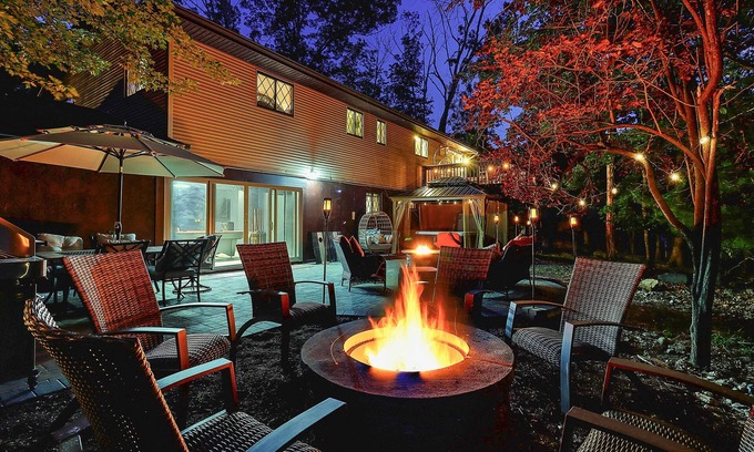 East Stroudsburg Casa | Outdoor Entertainment Space: Family Poconos Home