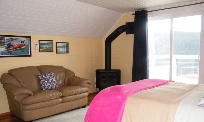 Port Alberni Cama Y Desayuno | Outdoor Lovers Aerie- Magnífica vista de Alberni Inlet & Harbour.