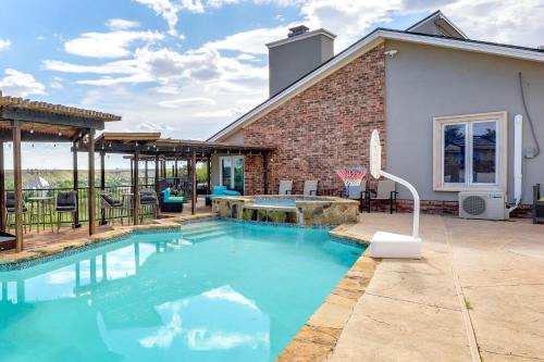 Ransom Canyon Casa | Outdoor Oasis with Lake Views Ransom Canyon Retreat