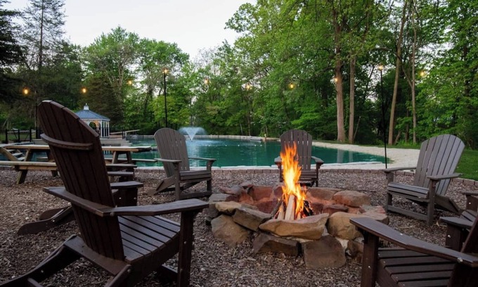 Honey Brook Casa | Outdoor Oasis with pickleball, swimming pond, basketball, shuffleboard & pavilion with kitchen