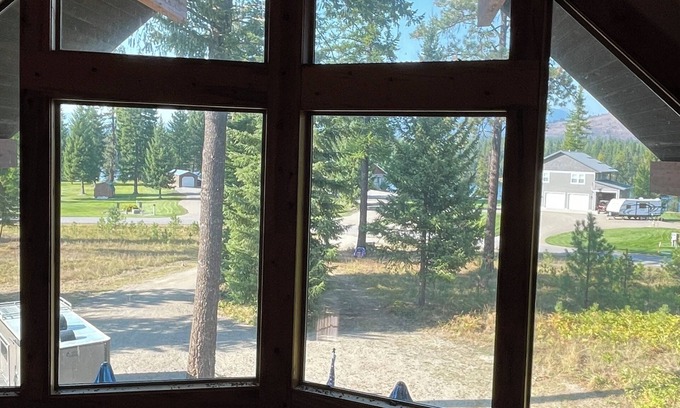 Trout Creek Cabina | Outdoor Paradise Cabin Getaway