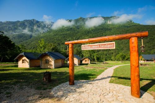 Foca Complejo | Outdoor resort TaraSport