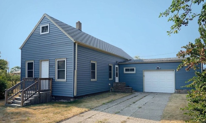 Medina Casa | Outdoorsman's Dream OR Quiet Family Get Away