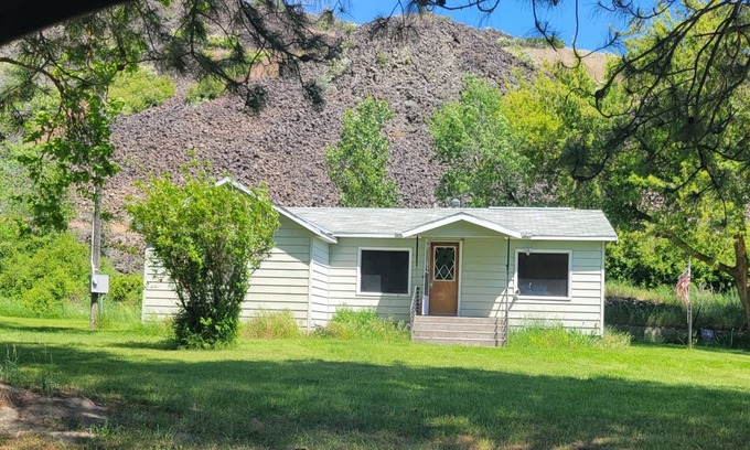 Douglas County Casa | Outdoorsman's Oasis
