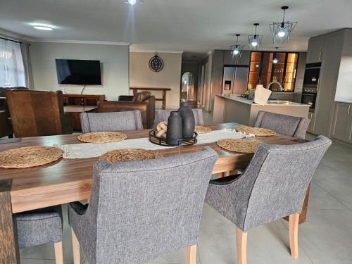 Louis Trichardt Casa | Outerspaces Farmhouse Retreat